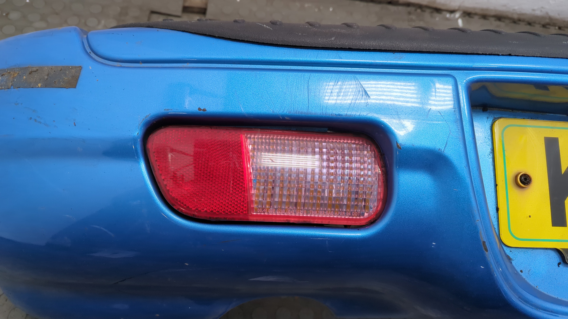 Бампер задний