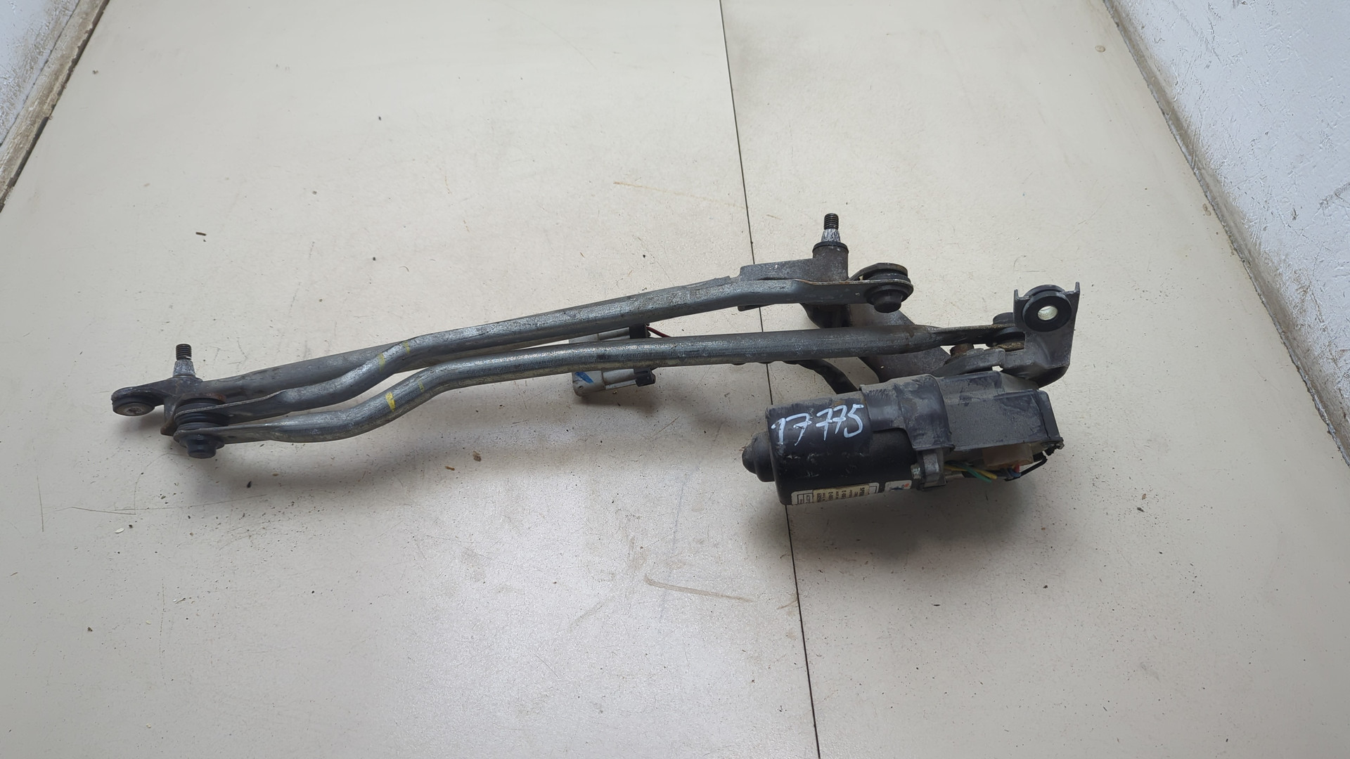 Трапеция стеклоочистителей