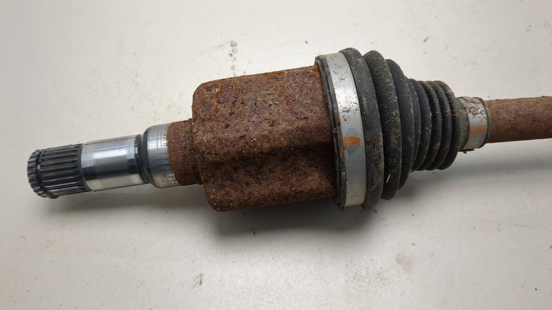 Полуось задняя правая