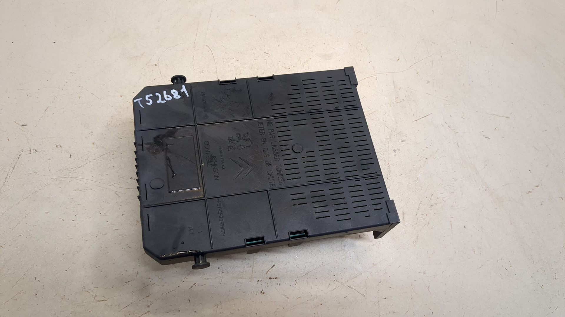 Блок предохранителей