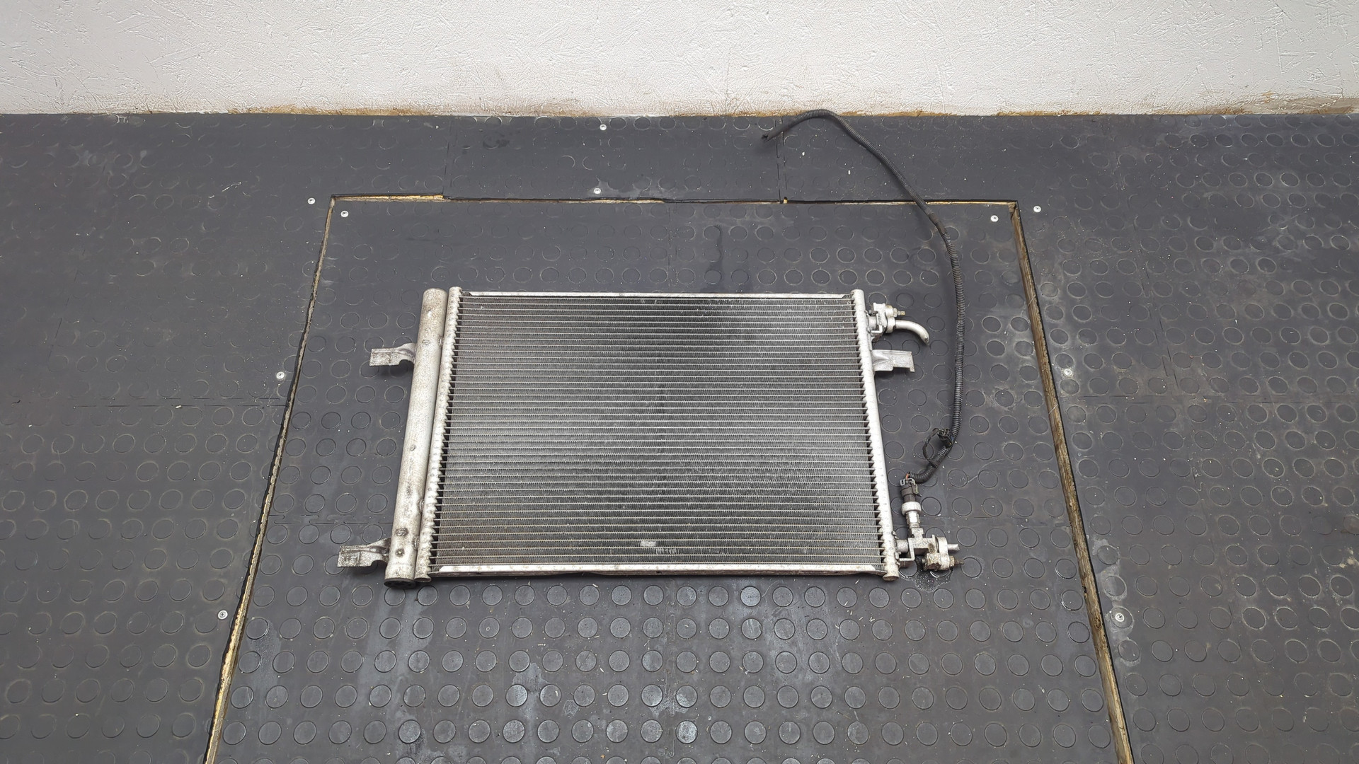 Радиатор кондиционера / конденсер