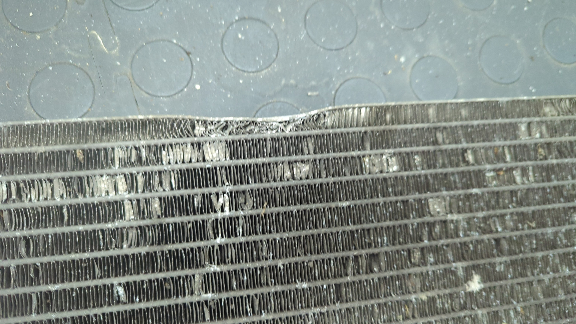 Радиатор кондиционера / конденсер