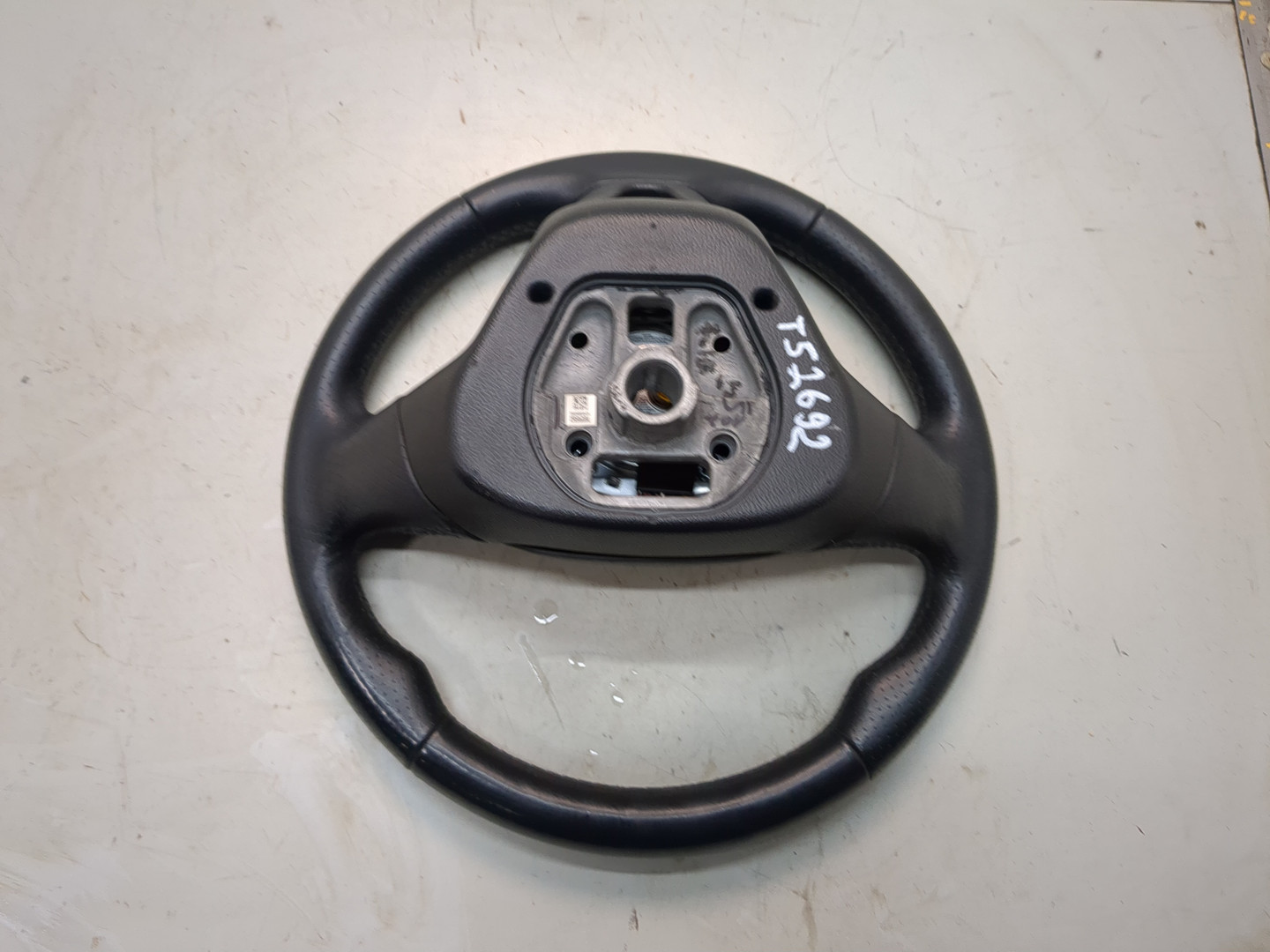 Рулевое колесо (руль)