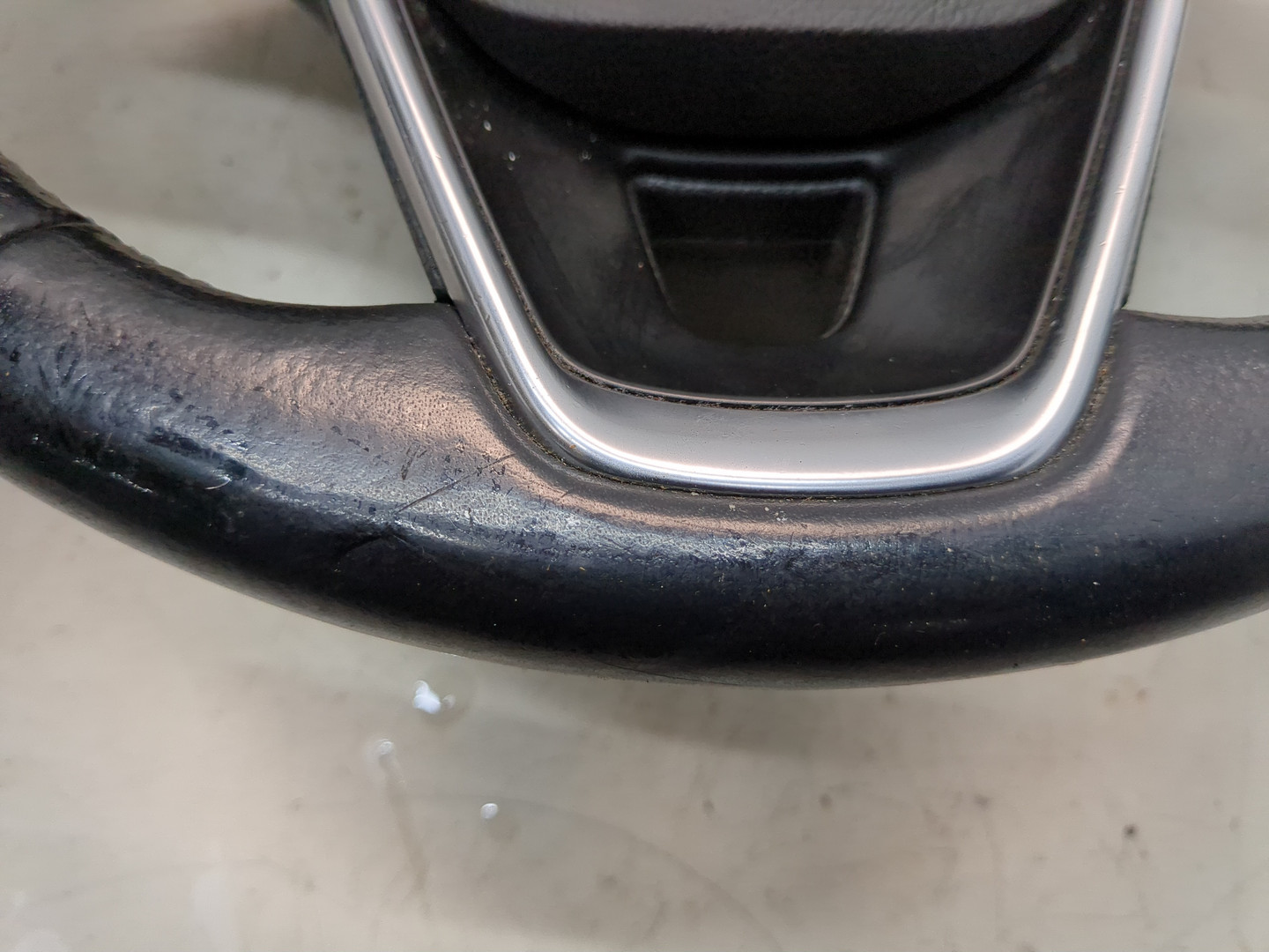 Рулевое колесо (руль)