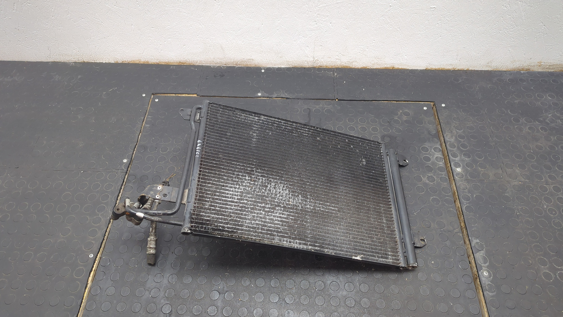 Радиатор кондиционера / конденсер