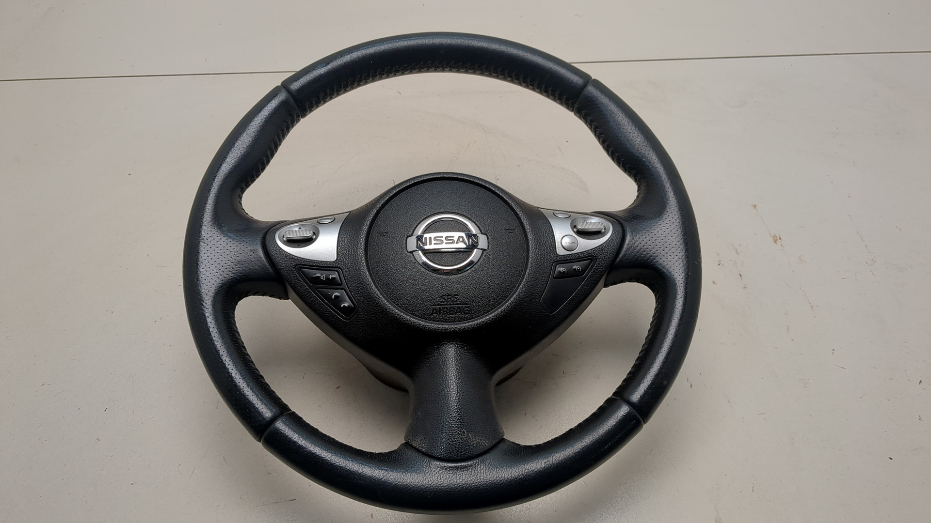 Рулевое колесо (руль)