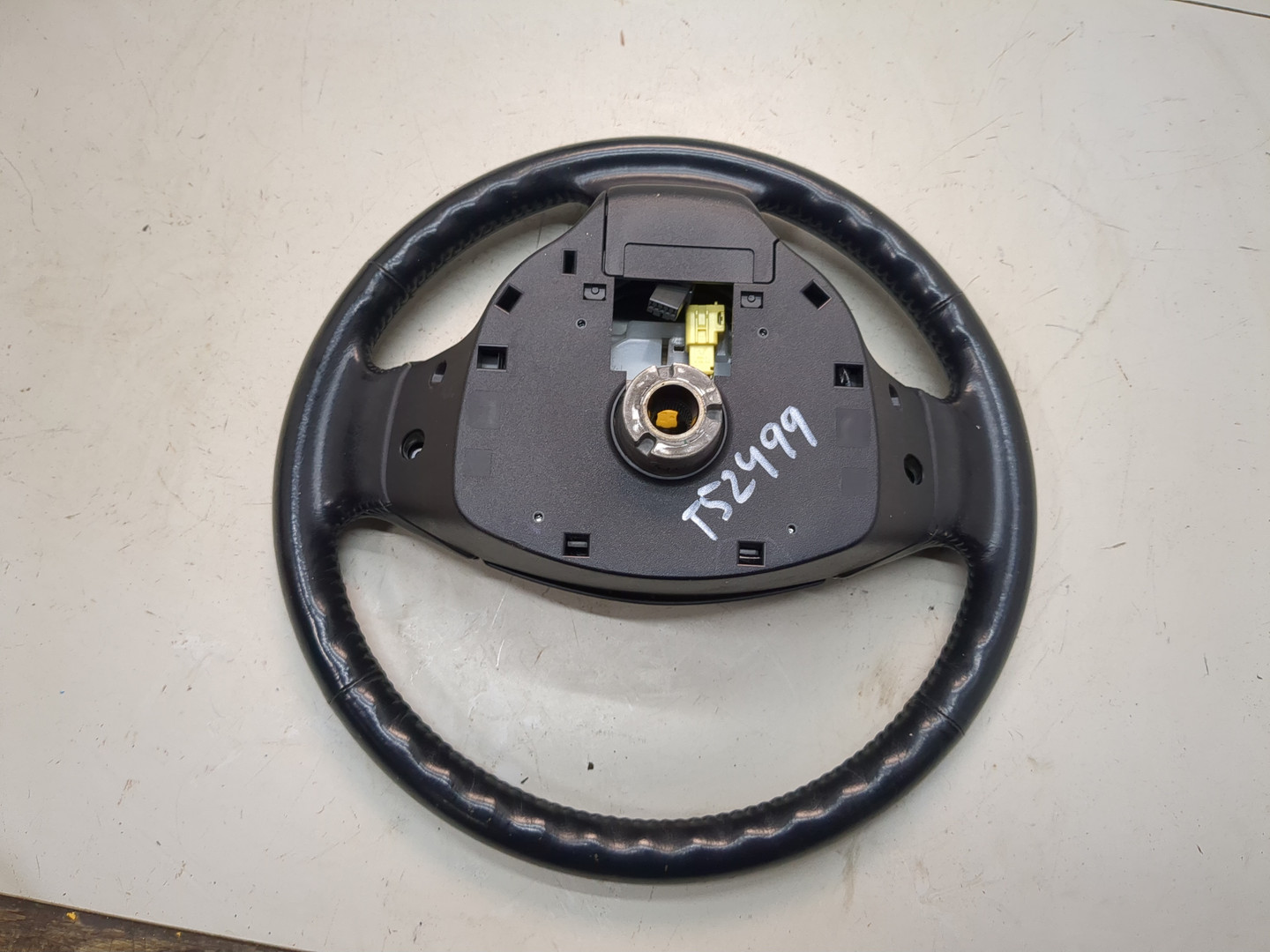 Рулевое колесо (руль)