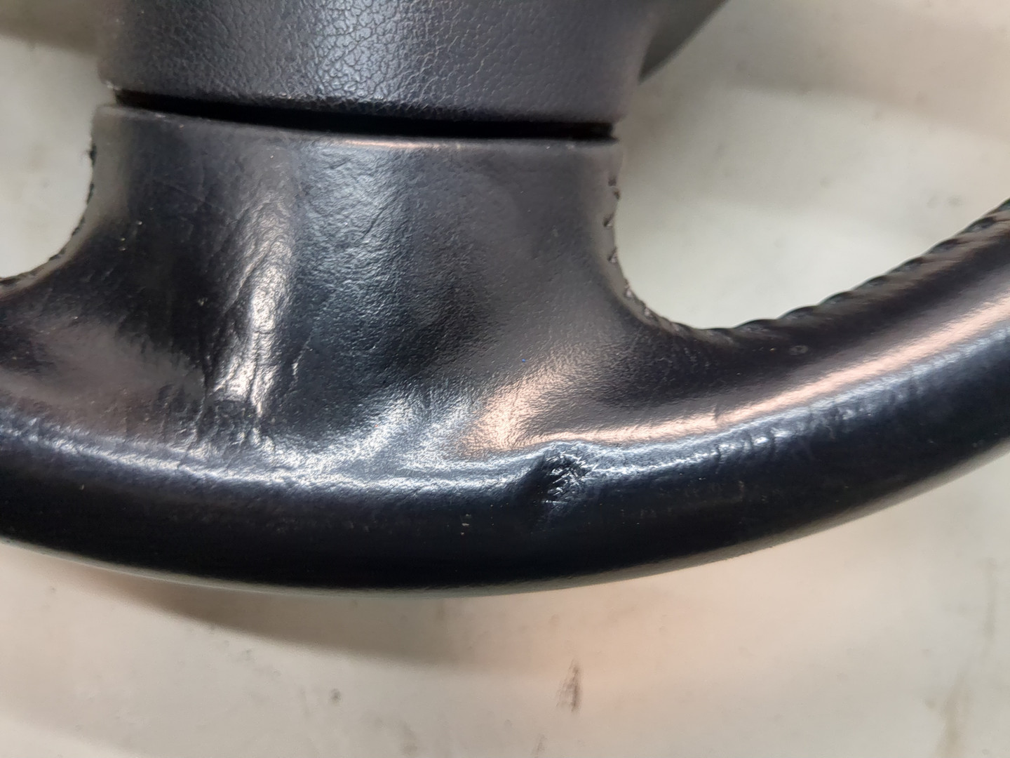 Рулевое колесо (руль)