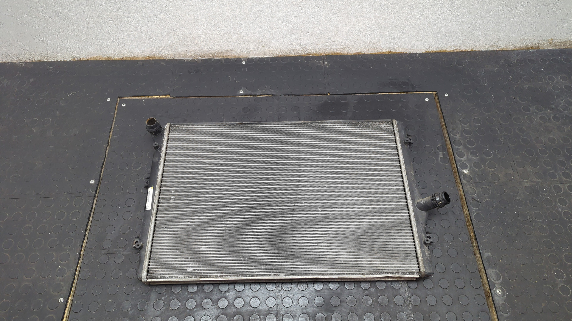 Радиатор охлаждения двигателя основной