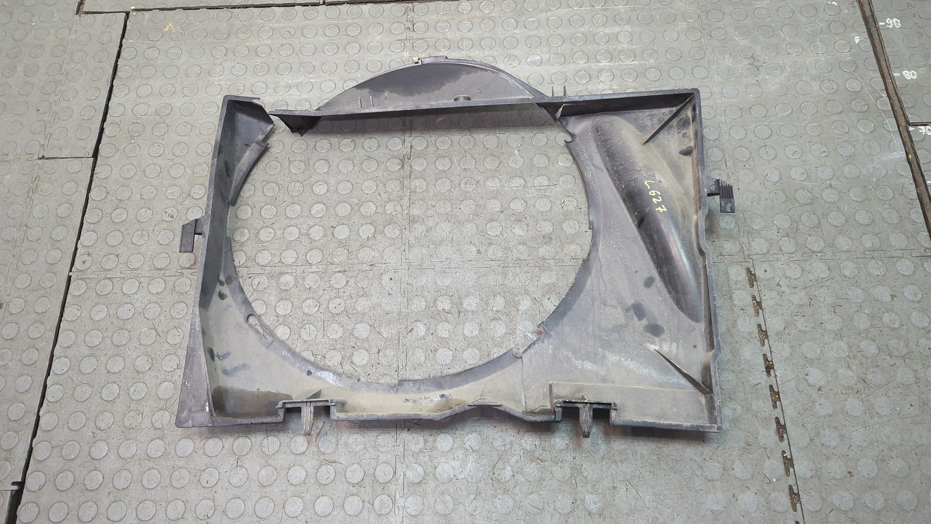 Диффузор вентилятора