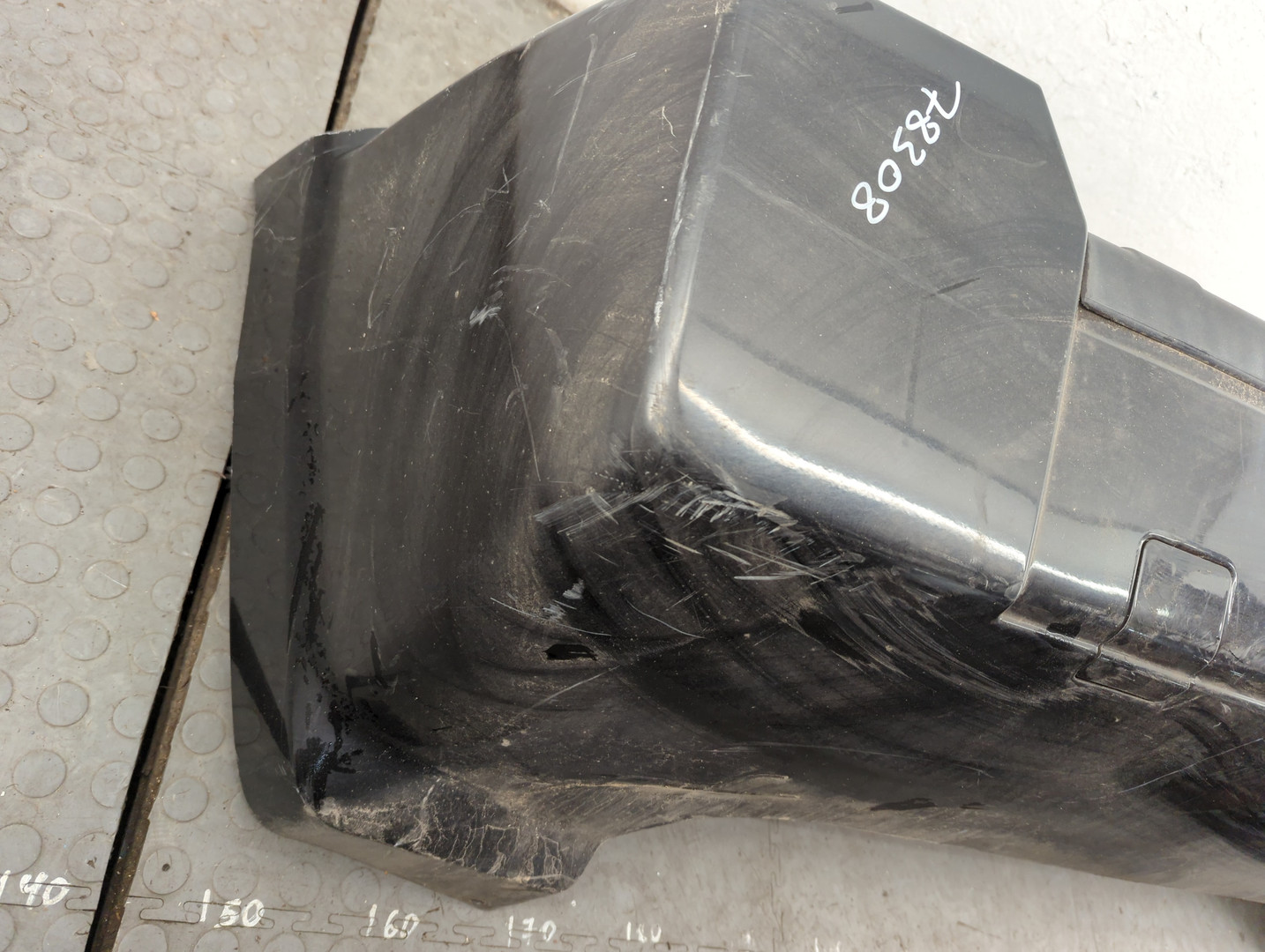 Бампер задний