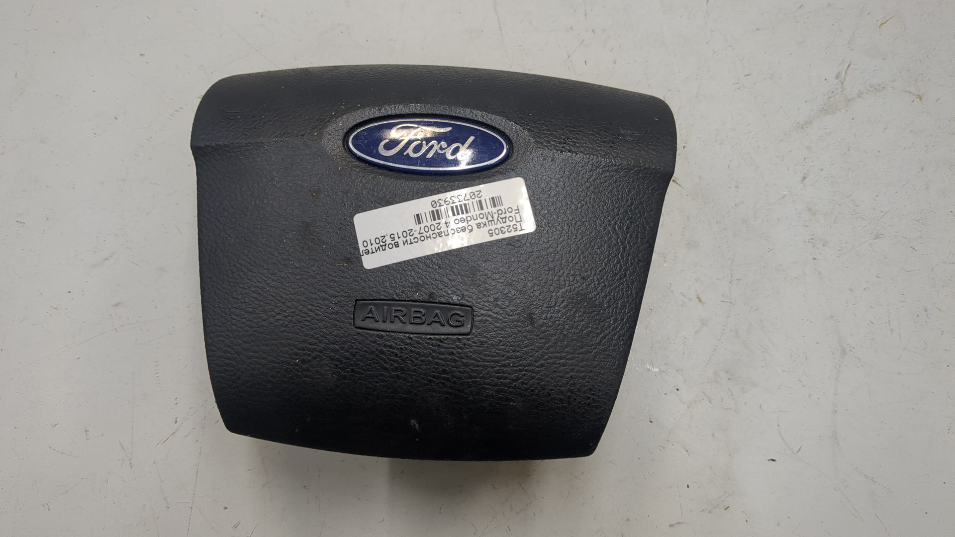 Подушка безопасности в рулевое колесо