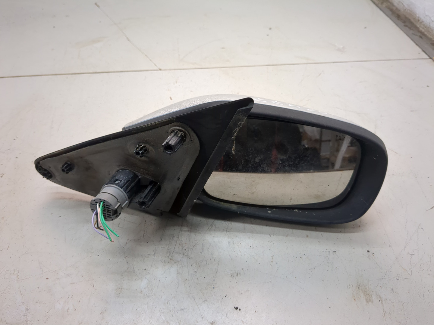 Зеркало правое электрическое