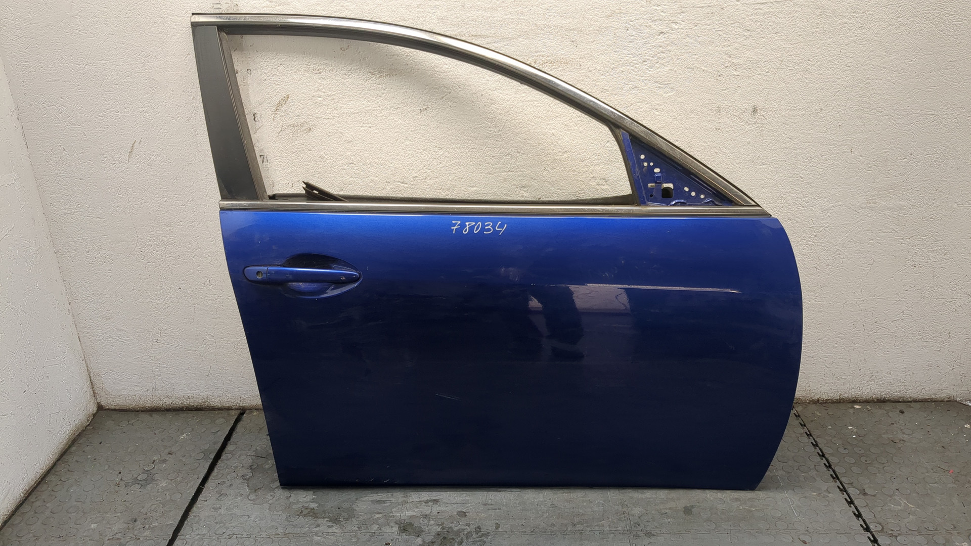 Дверь передняя правая