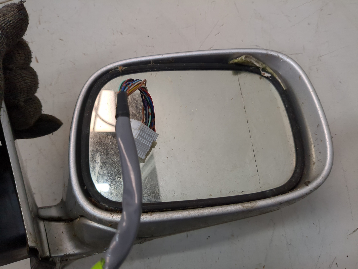 Зеркало правое электрическое