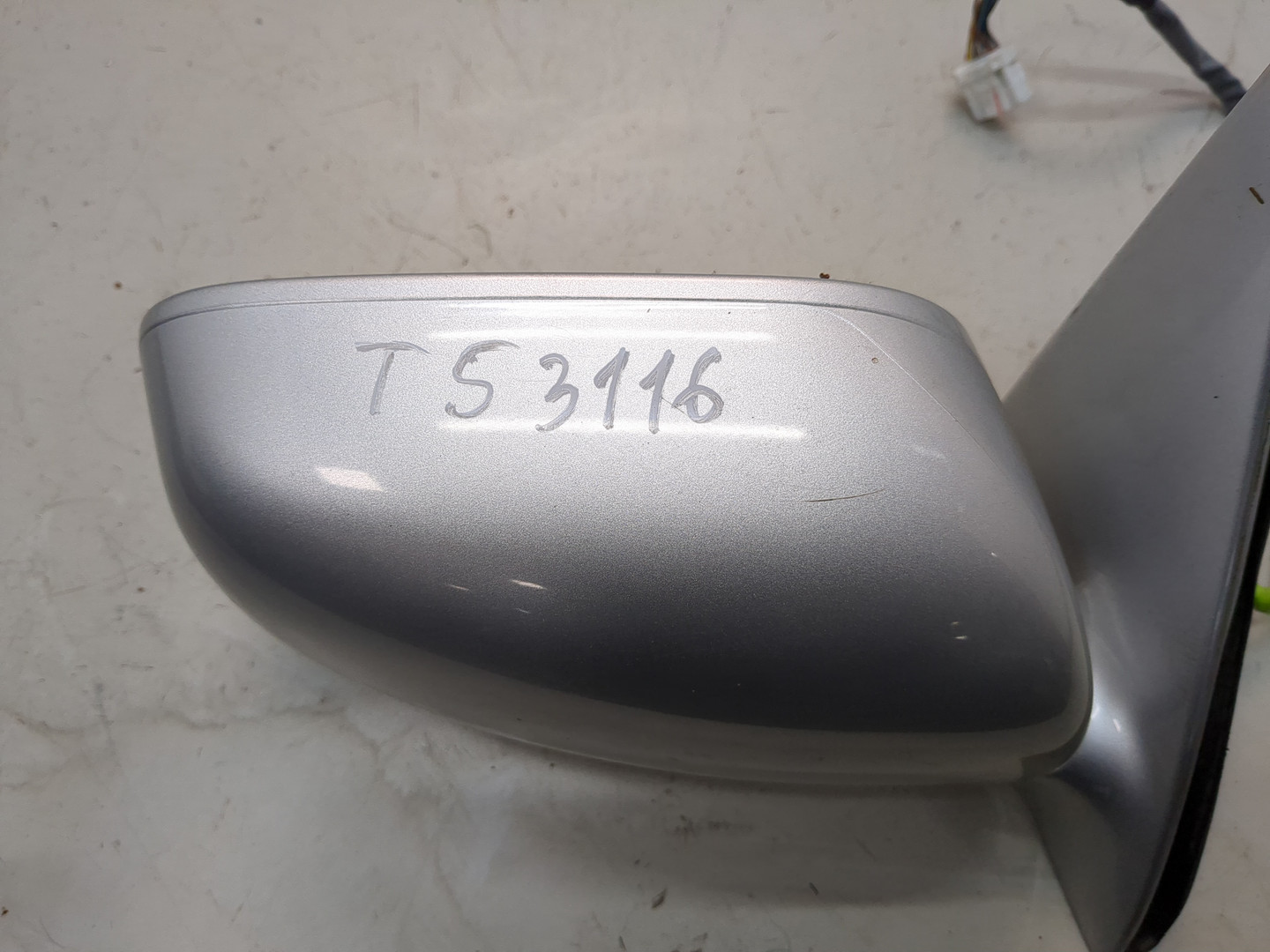 Зеркало правое электрическое