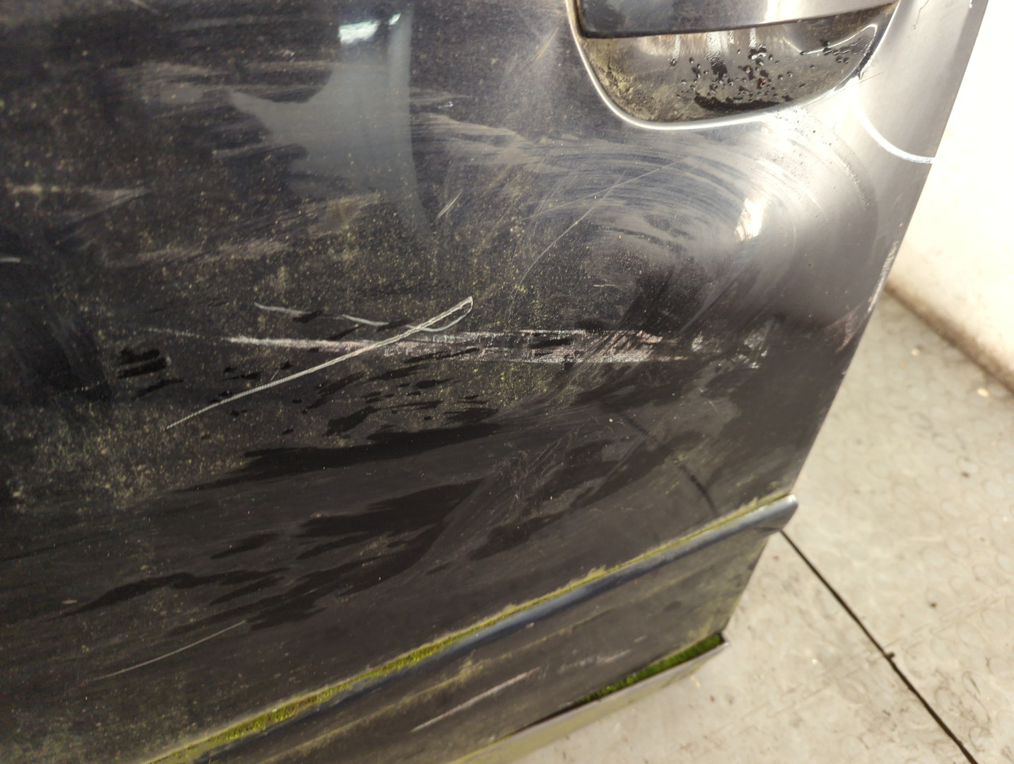 Дверь передняя левая