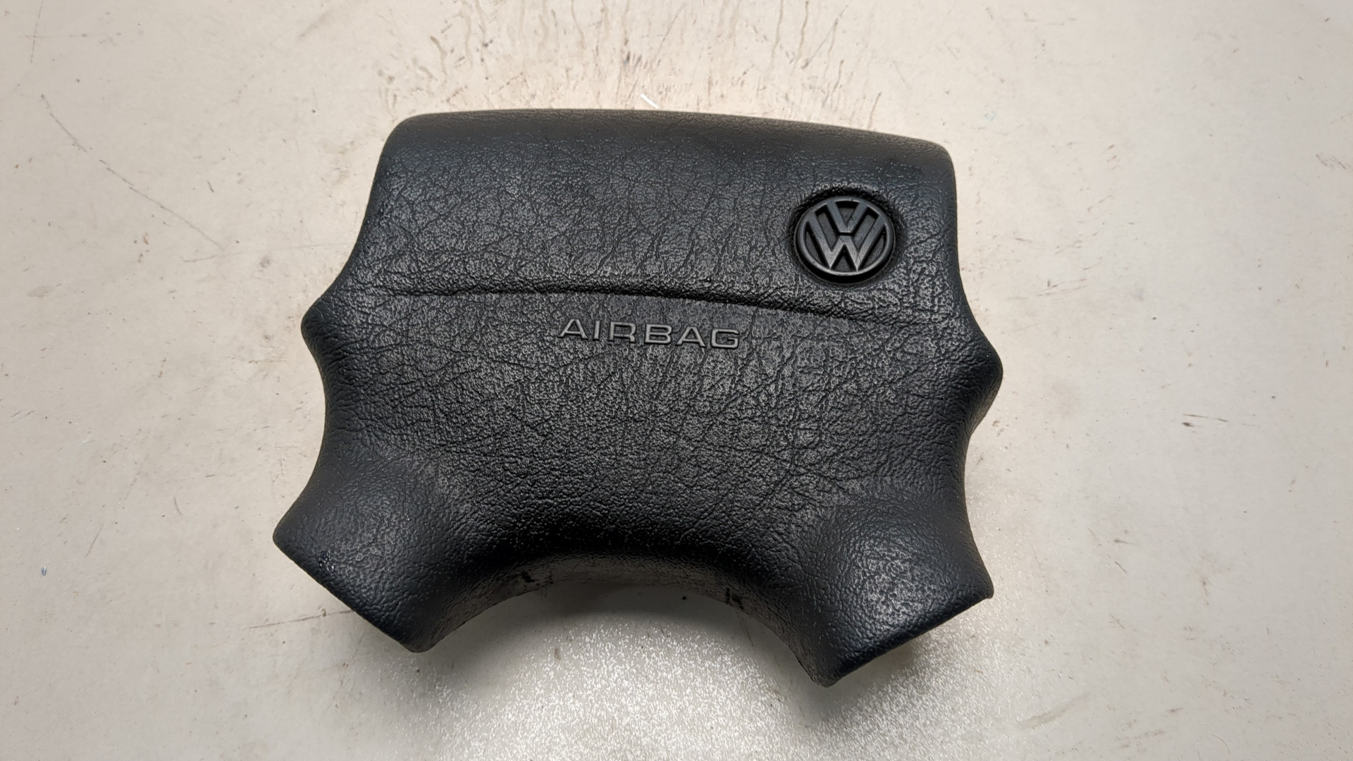 Подушка безопасности в рулевое колесо