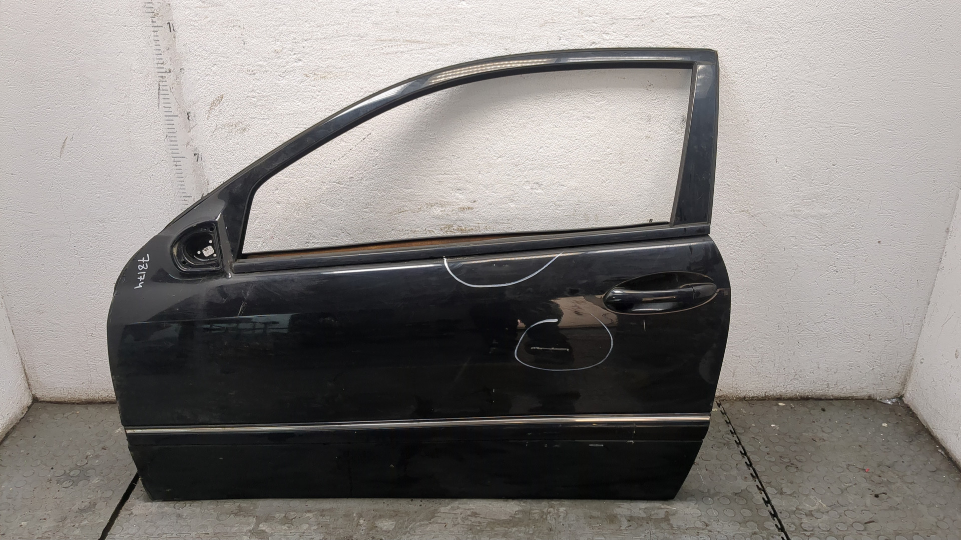 Дверь передняя левая