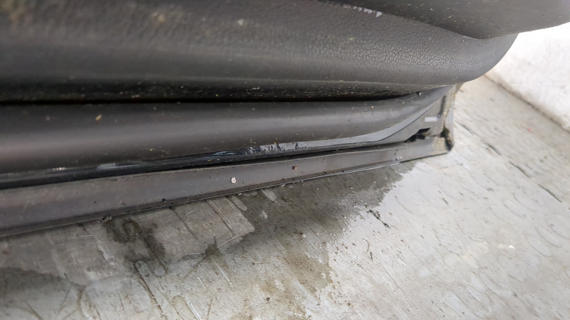 Дверь передняя левая