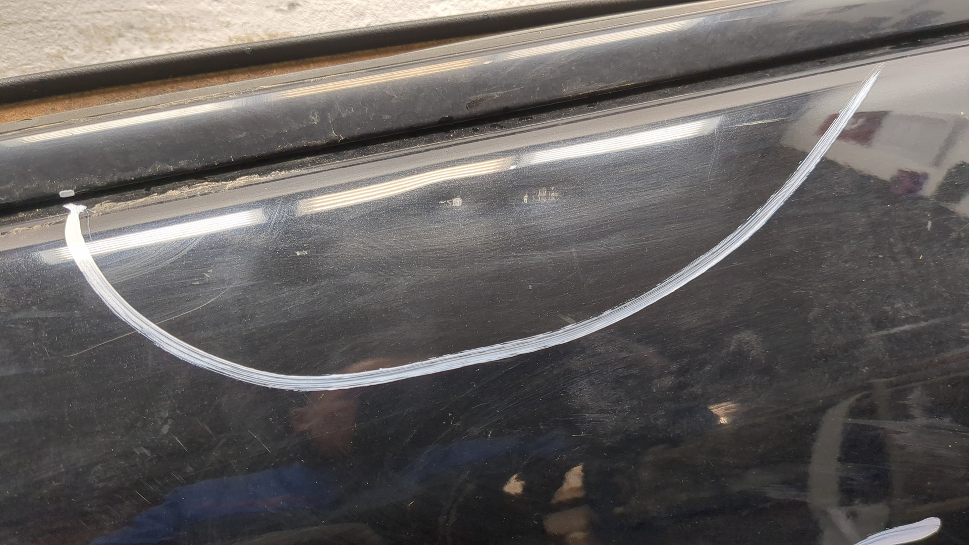 Дверь передняя левая