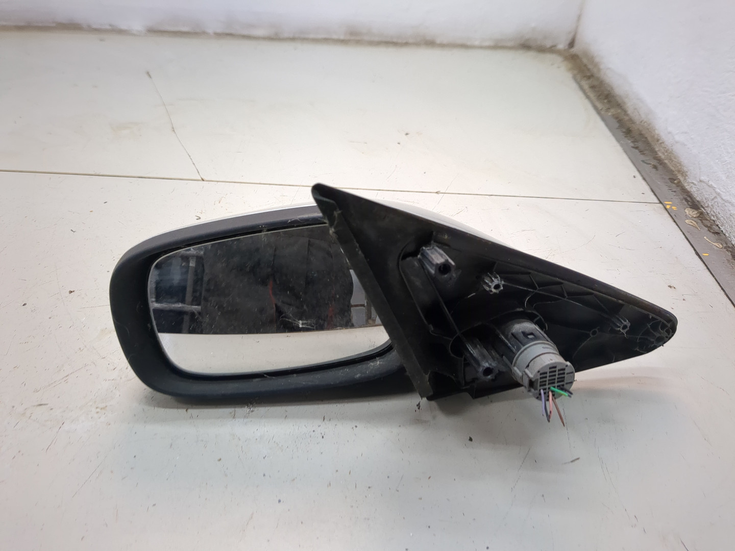 Зеркало левое электрическое