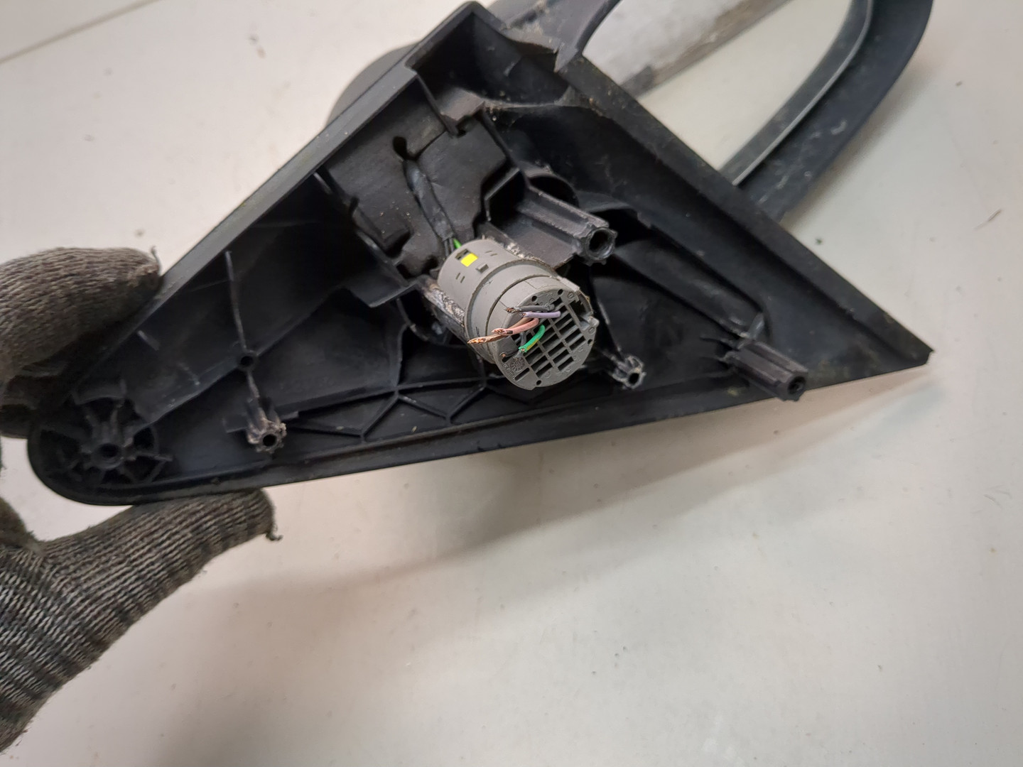 Зеркало левое электрическое