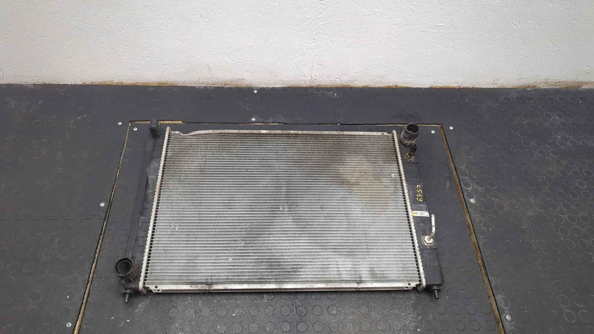 Радиатор охлаждения двигателя основной