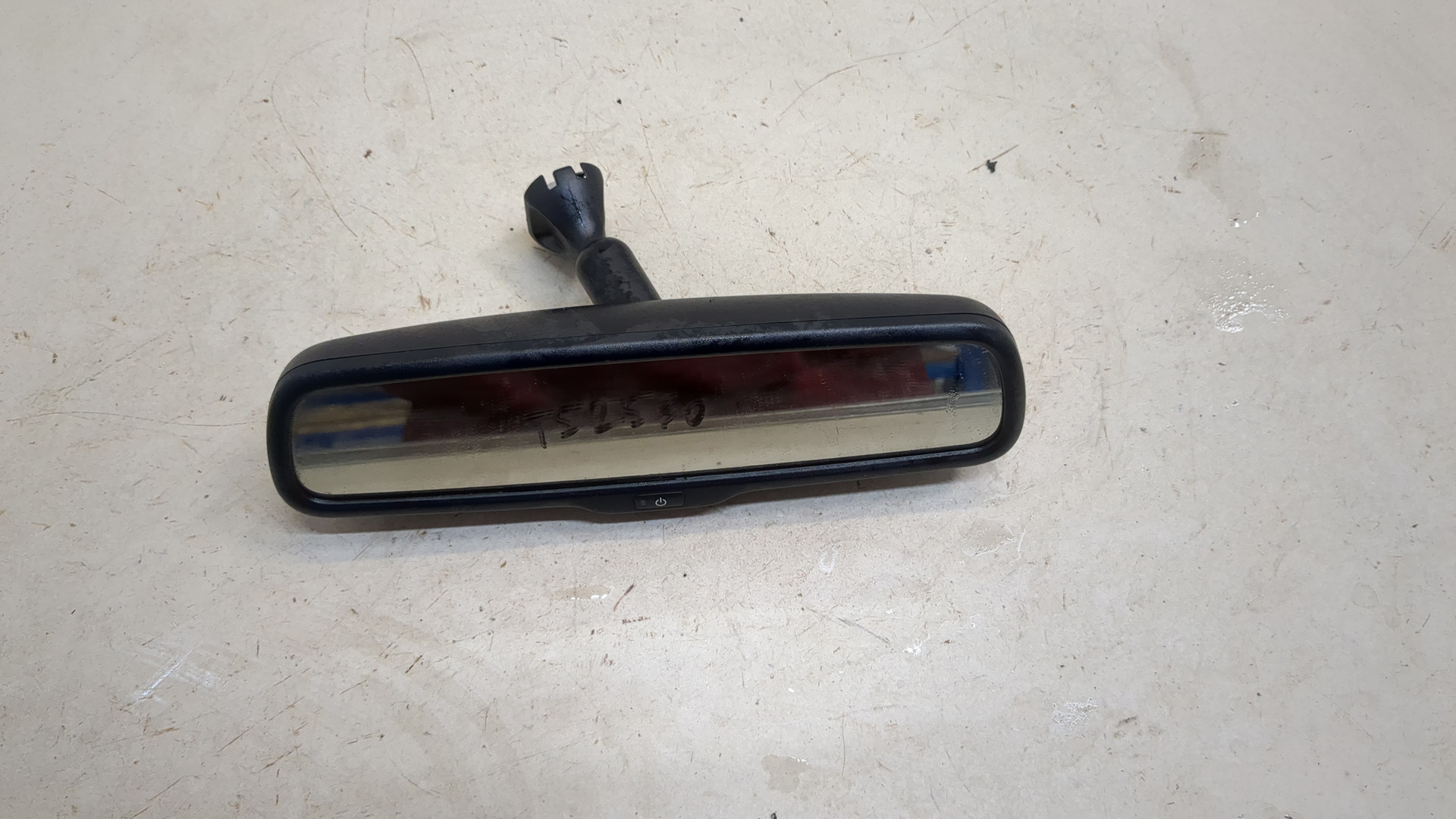 Зеркало заднего вида