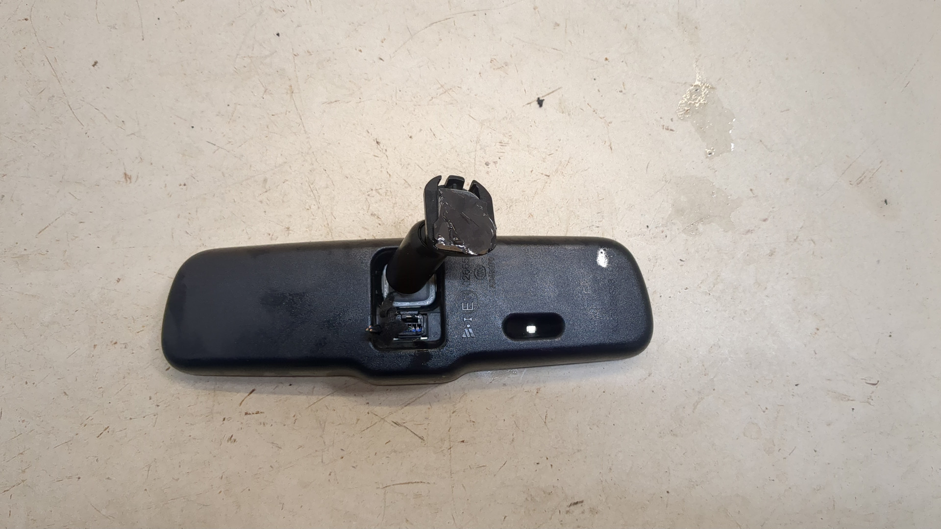 Зеркало заднего вида