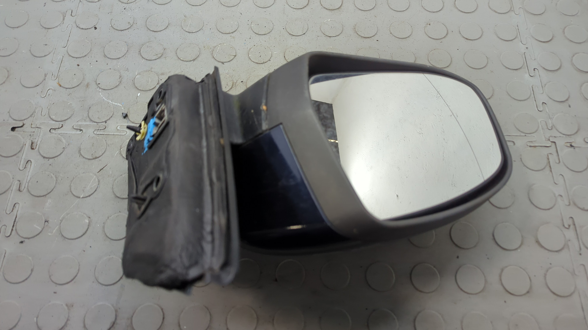 Зеркало левое электрическое