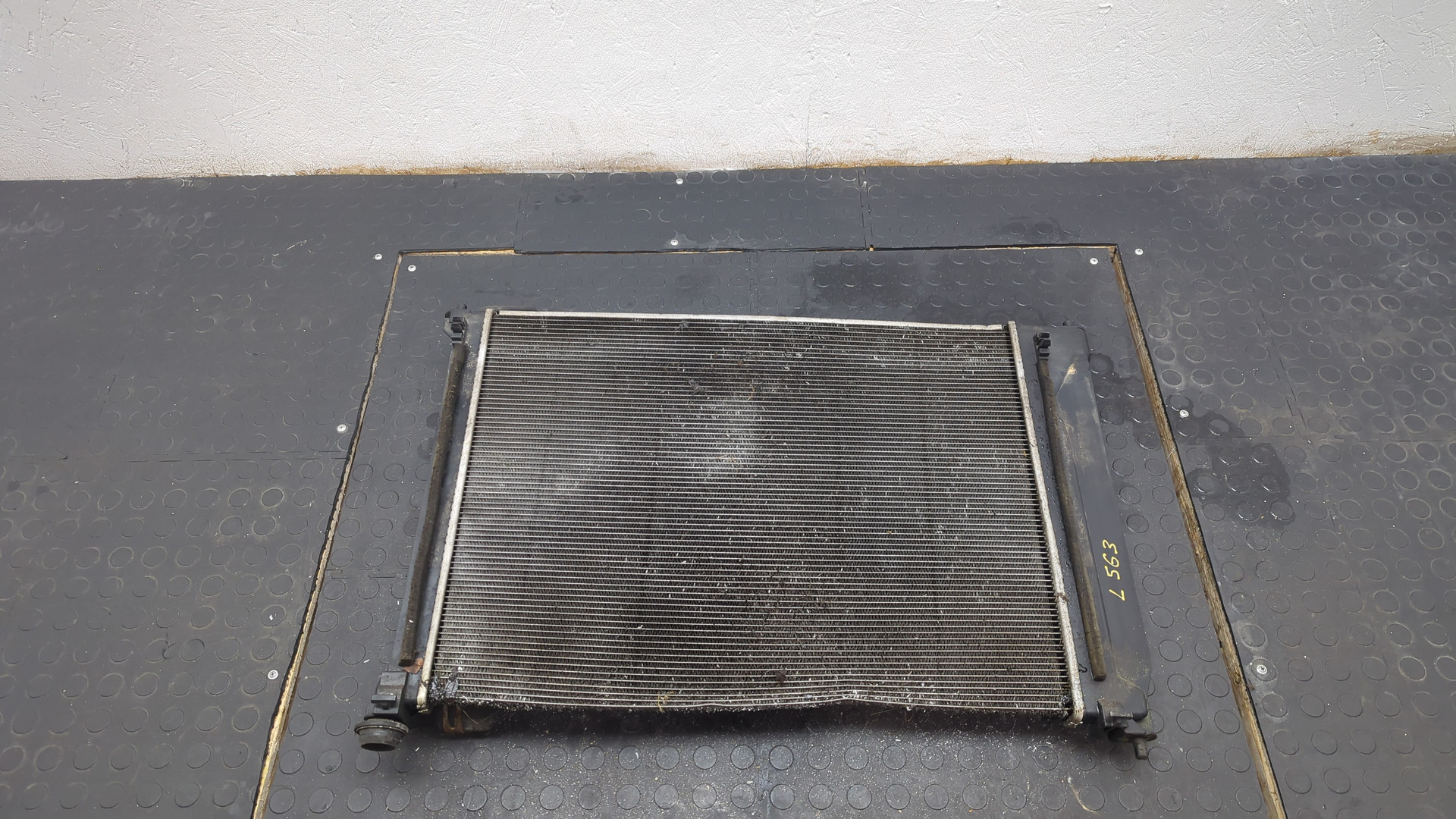 Радиатор охлаждения двигателя основной