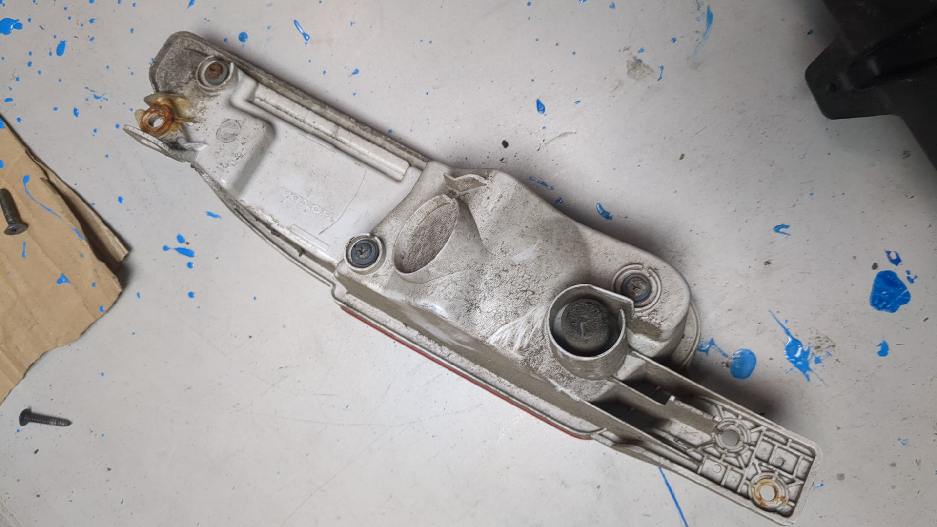 Фара противотуманная левая