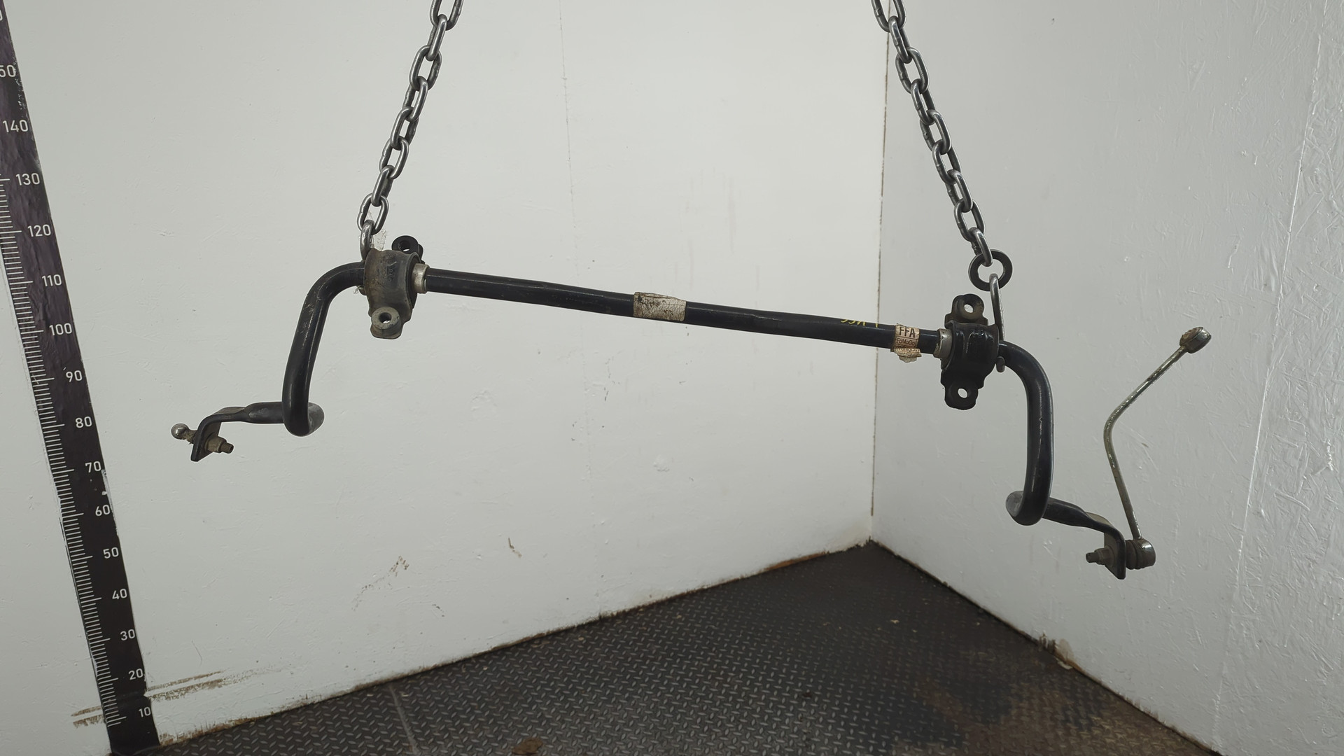 Стабилизатор передний