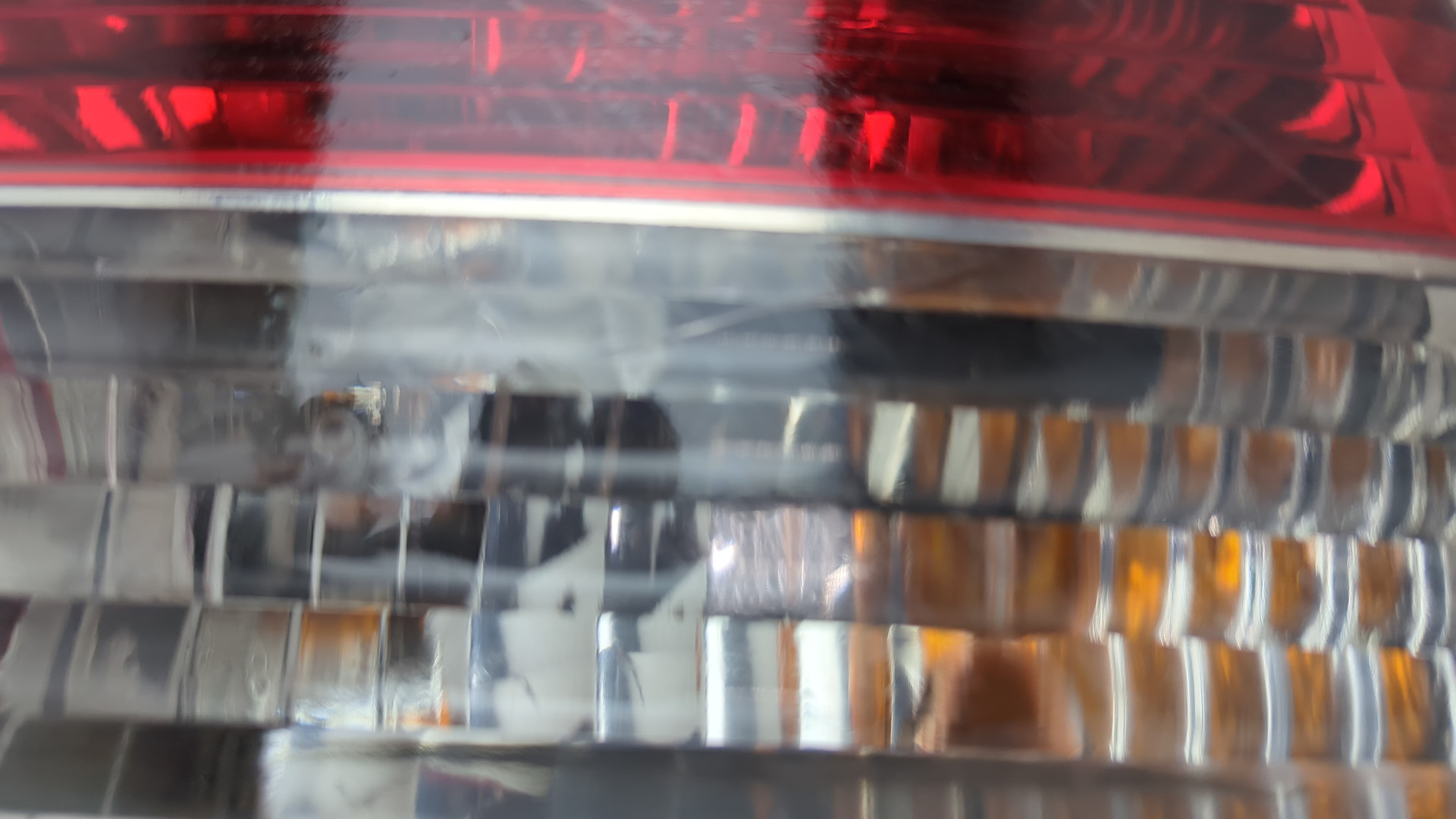 Фонарь задний правый