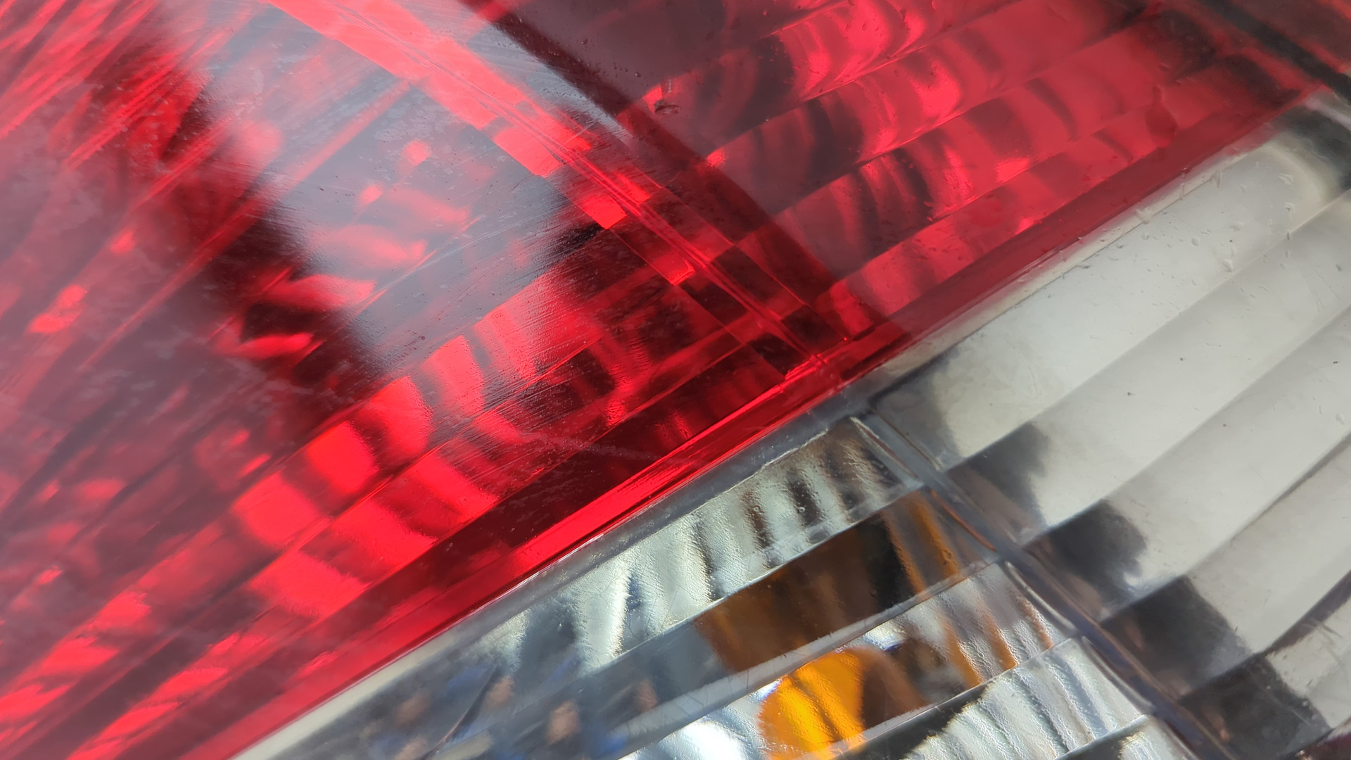 Фонарь задний правый