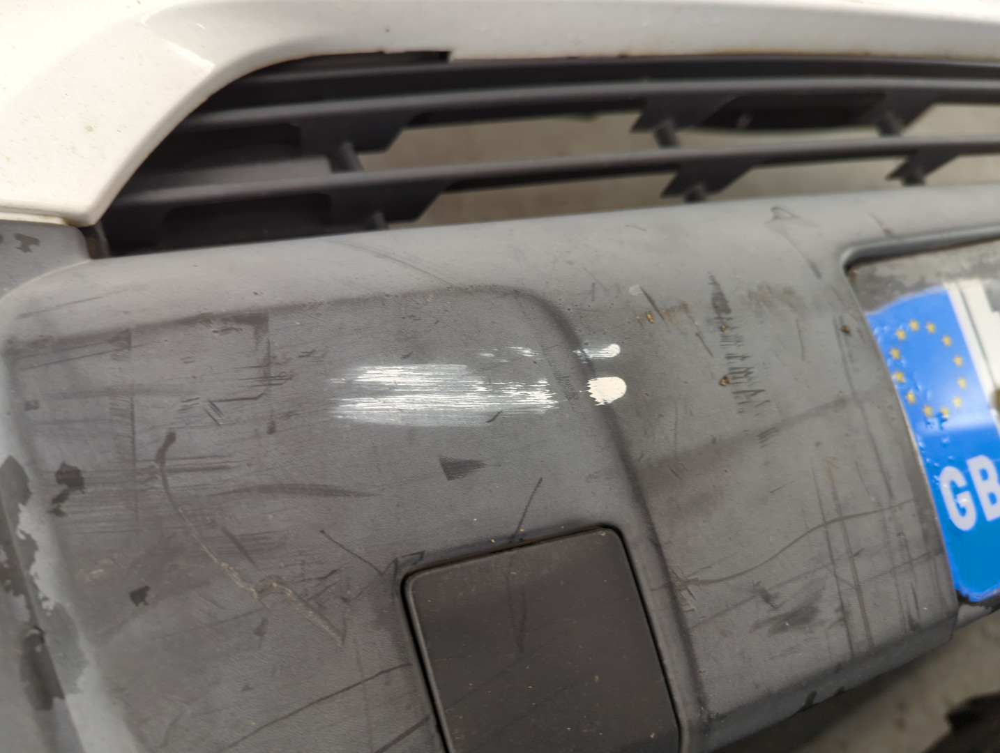 Бампер передний