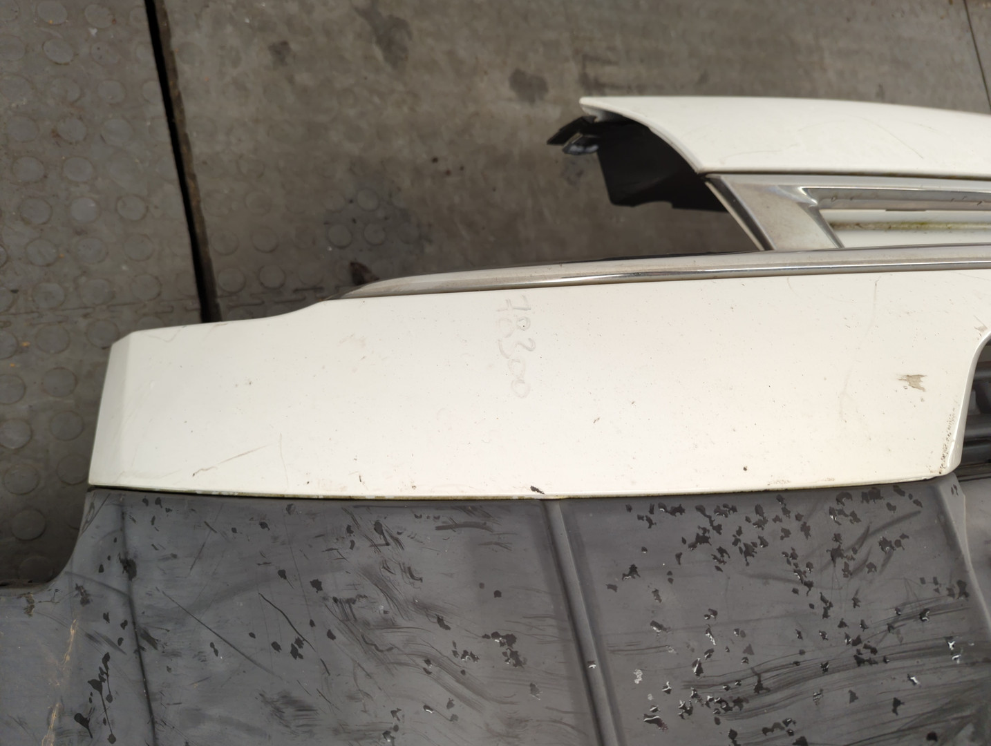 Бампер передний