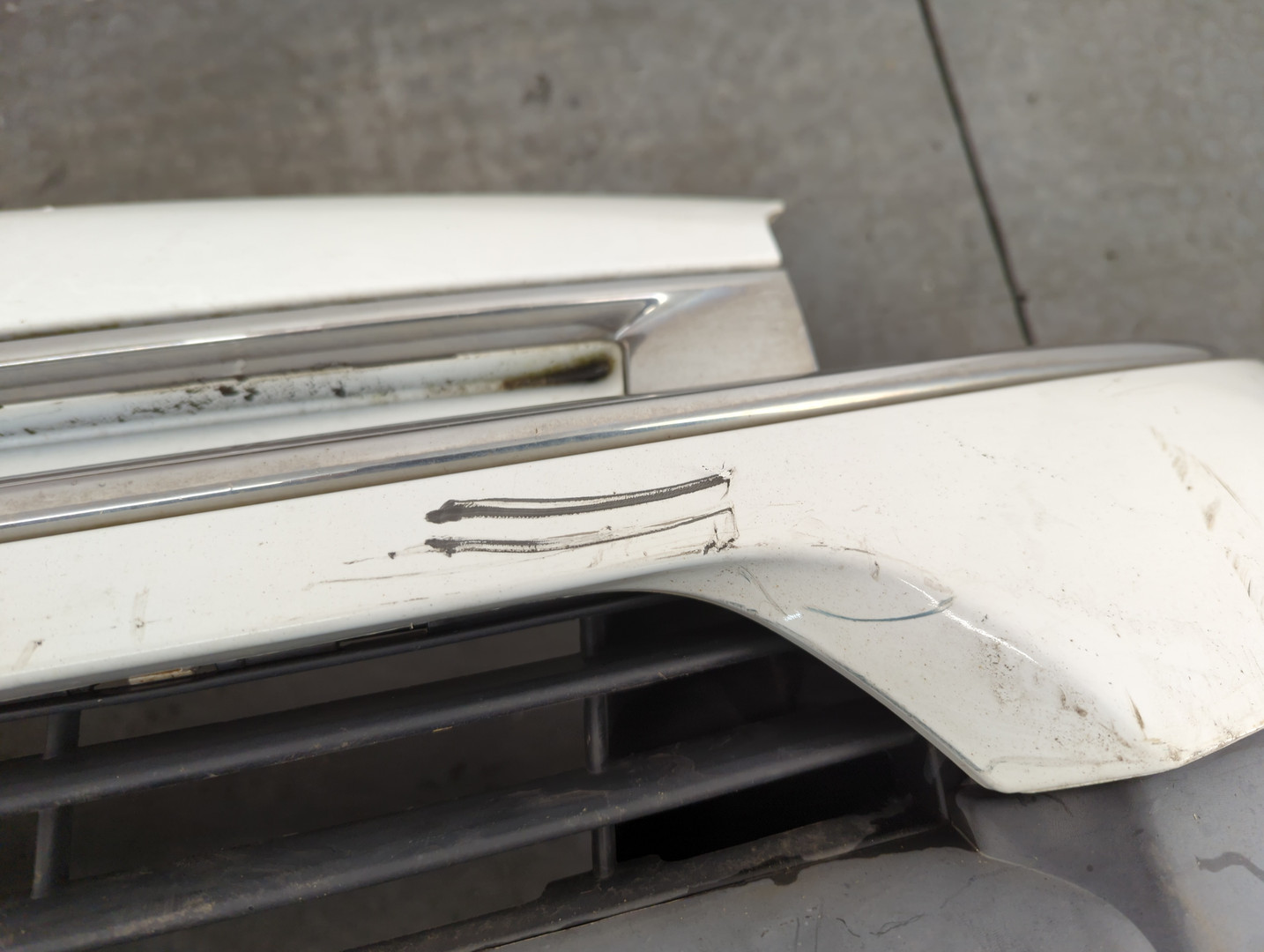 Бампер передний