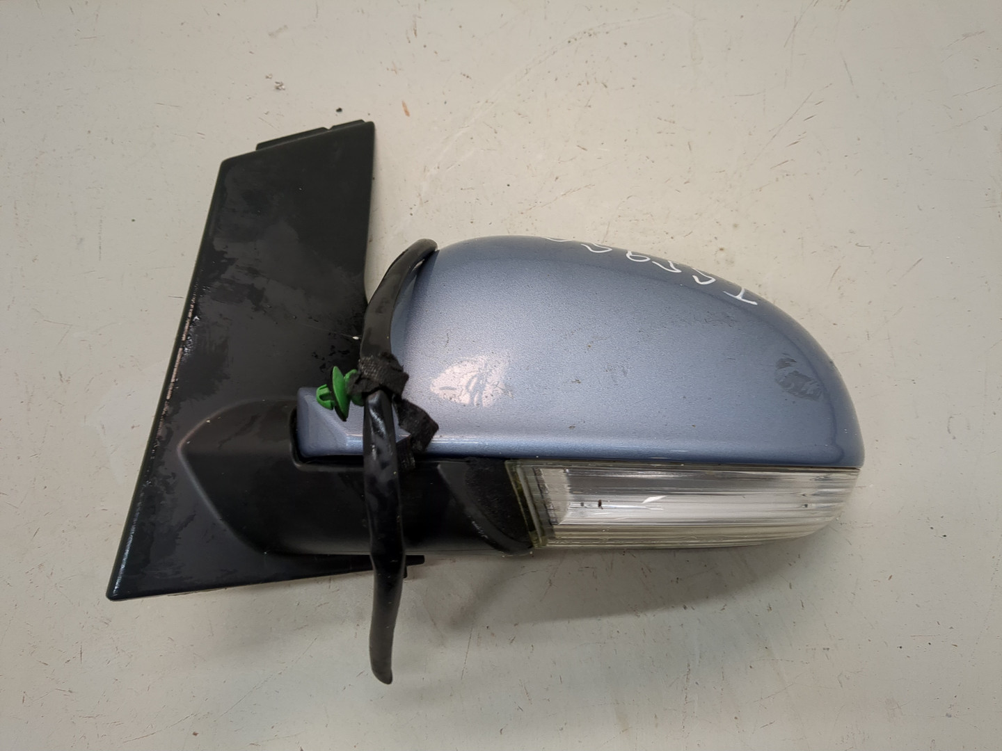 Зеркало левое электрическое