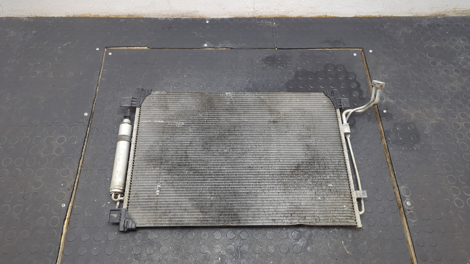 Радиатор кондиционера / конденсер