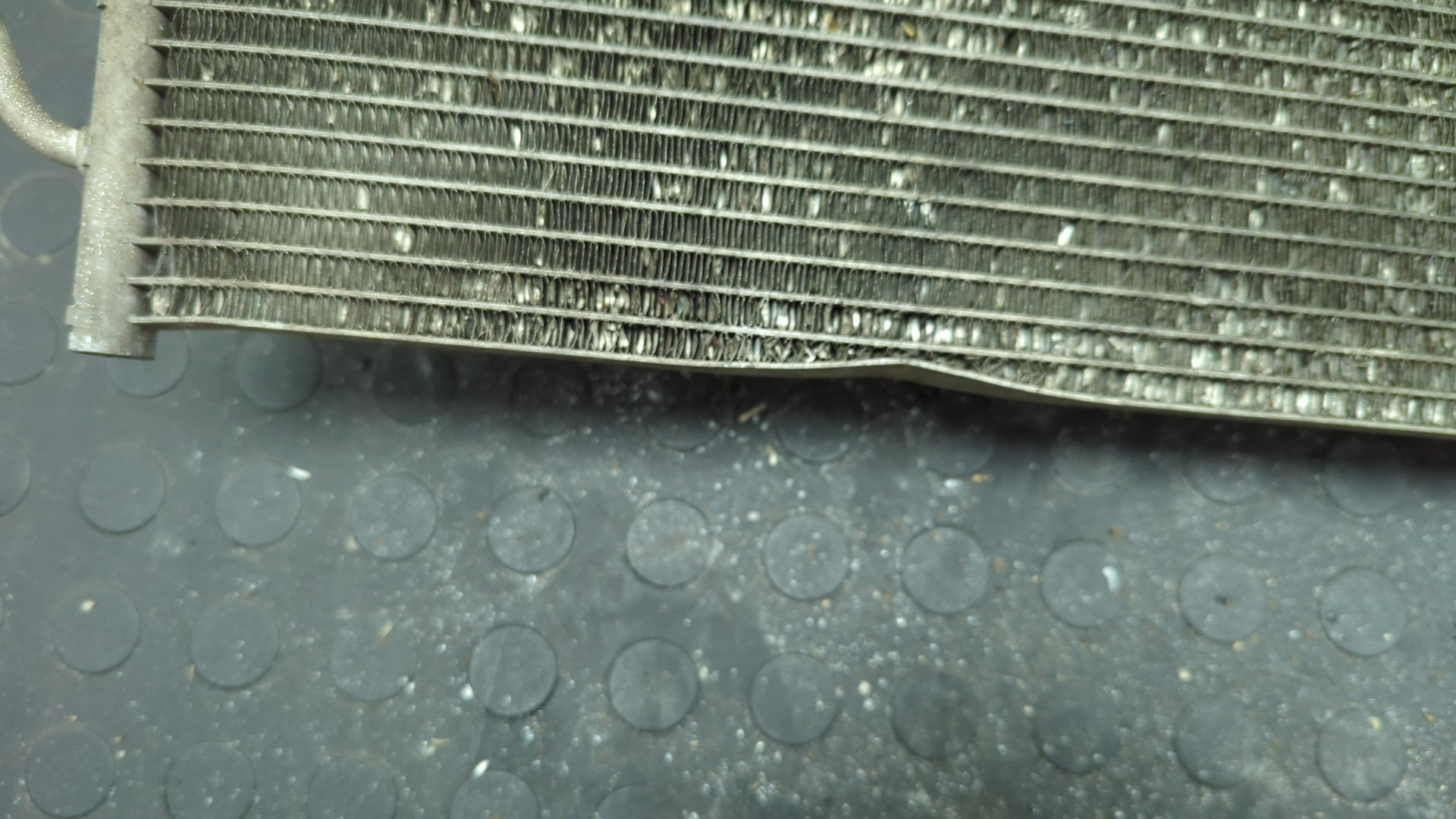 Радиатор кондиционера / конденсер