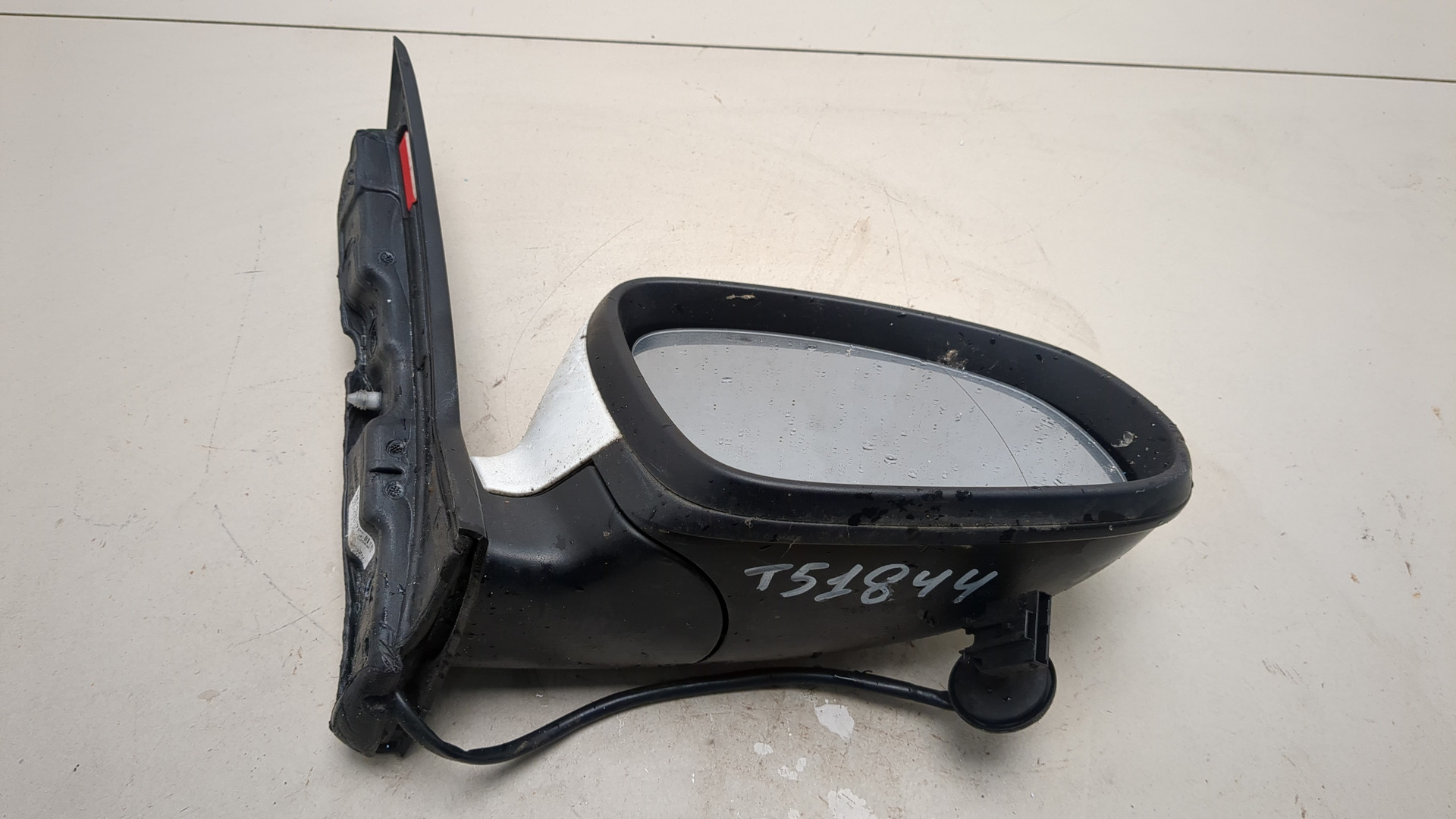 Зеркало правое электрическое