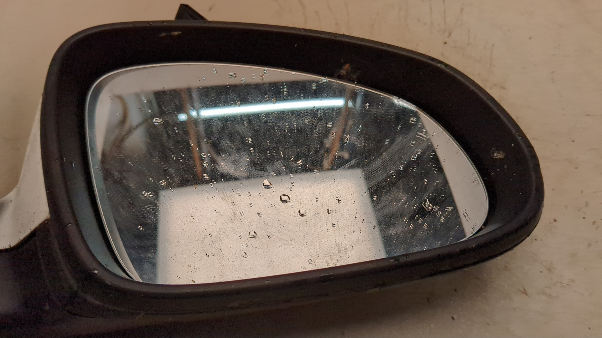 Зеркало правое электрическое