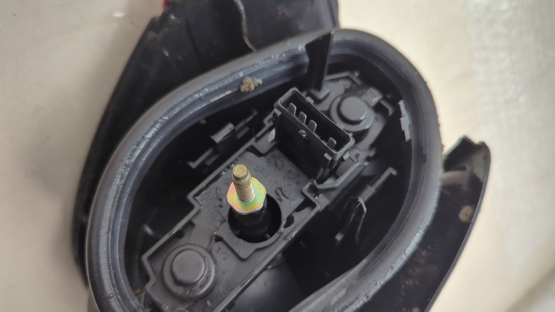 Фонарь задний правый