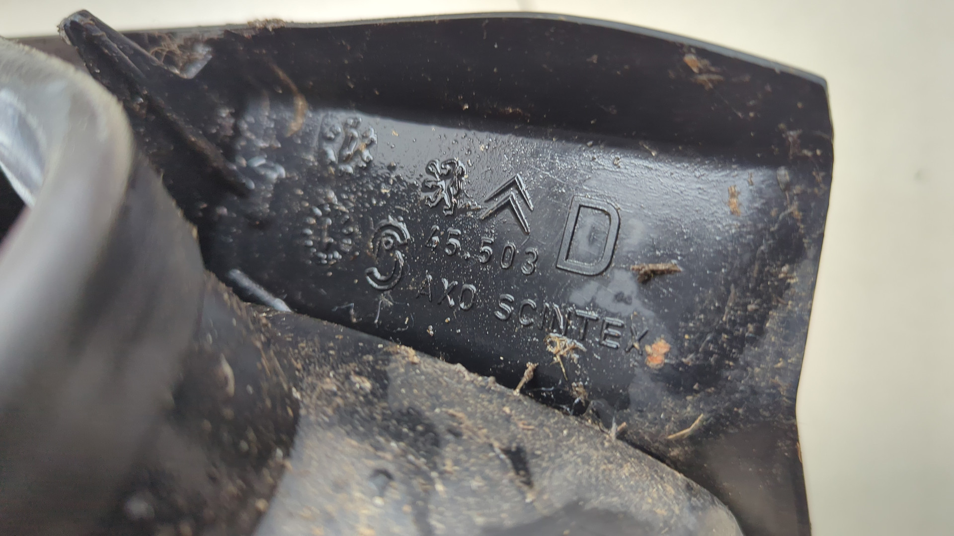 Фонарь задний правый