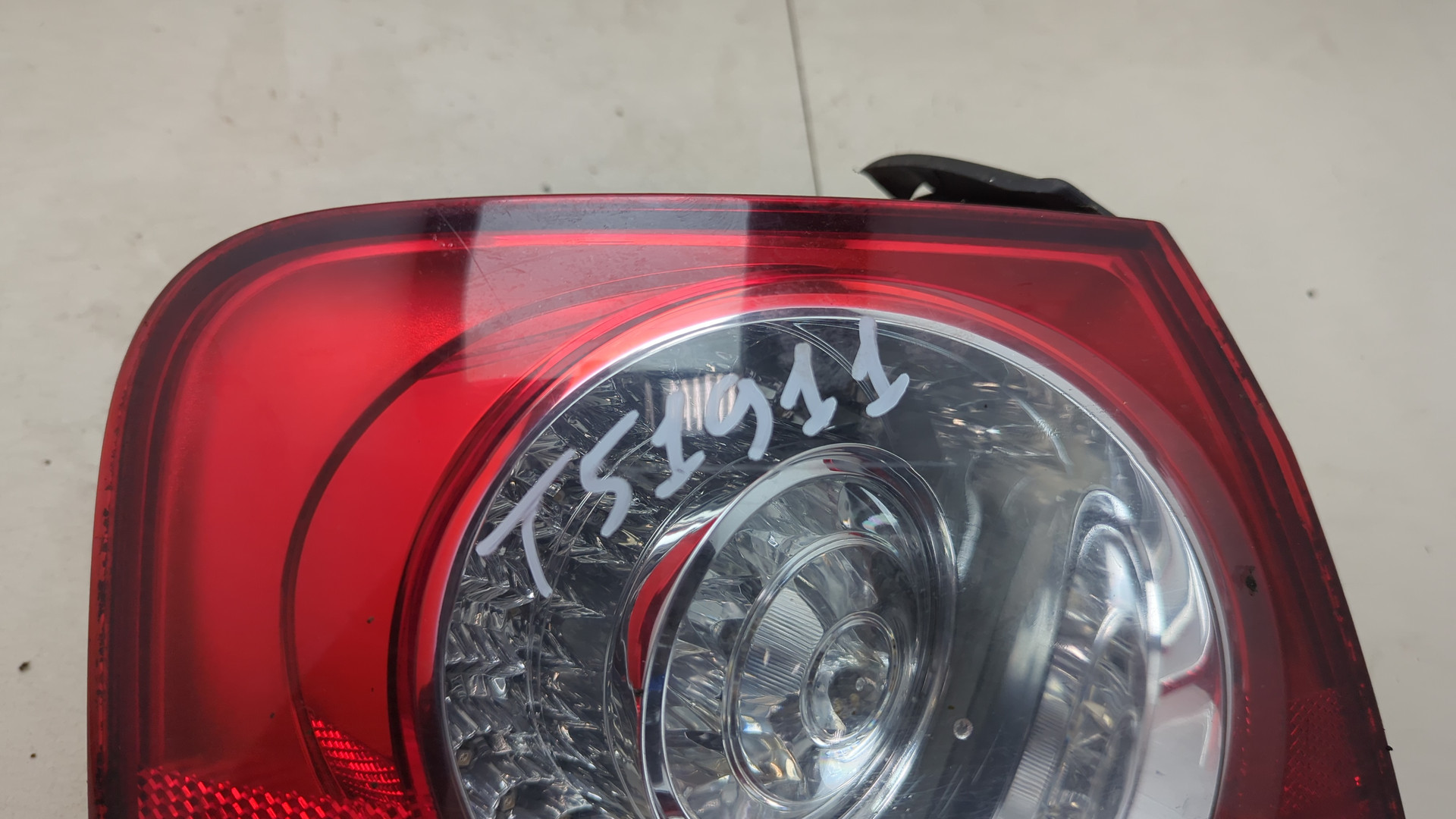 Фонарь задний левый