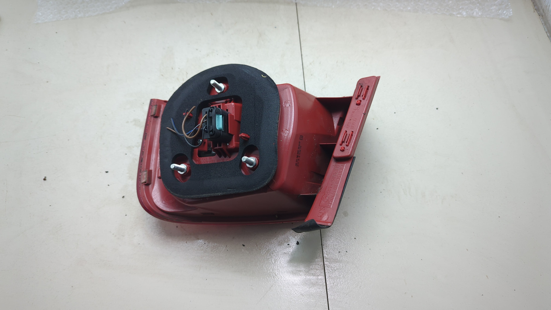 Фонарь задний левый