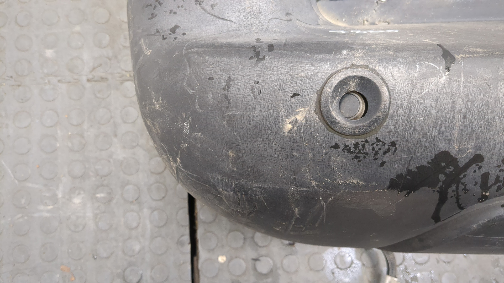 Бампер задний