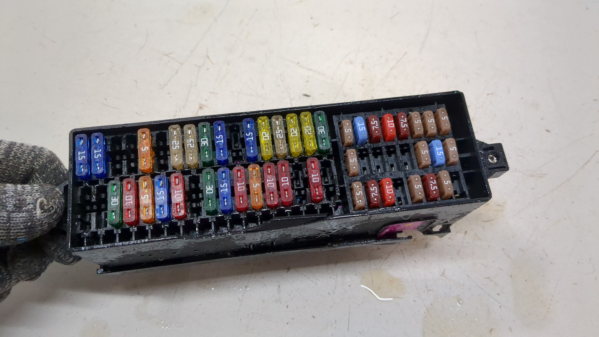 Блок предохранителей